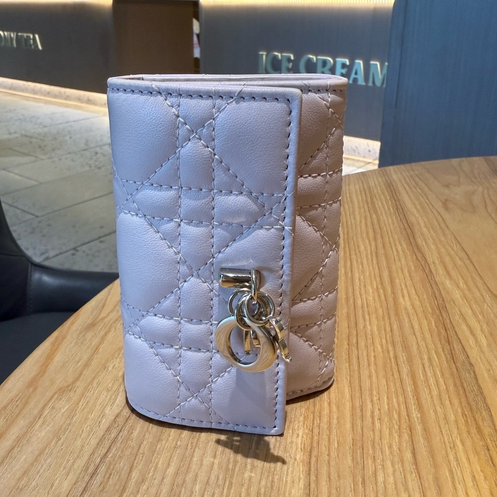 Dior Wallet - Picture 4 of 9